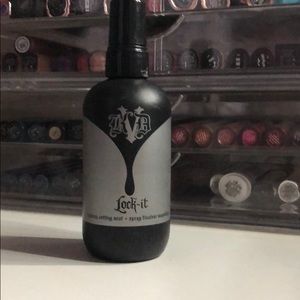 Kat Von D lock it setting spray